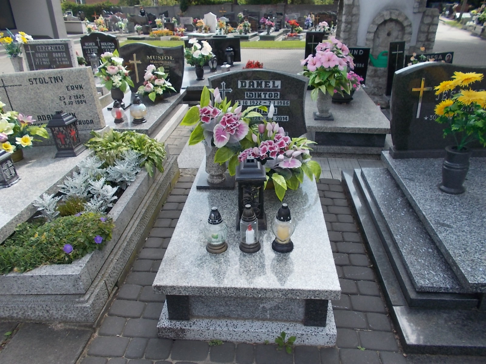 Grób Maria Danel